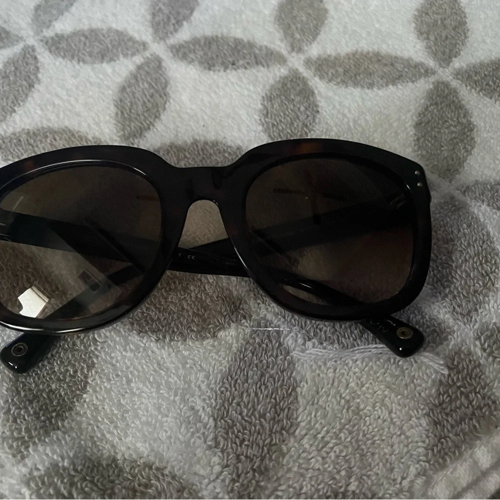 Dark Tortoise(brown) sunglasses - Picture 4 of 4